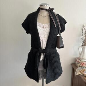 Gap black wool cap sleeve cardigan